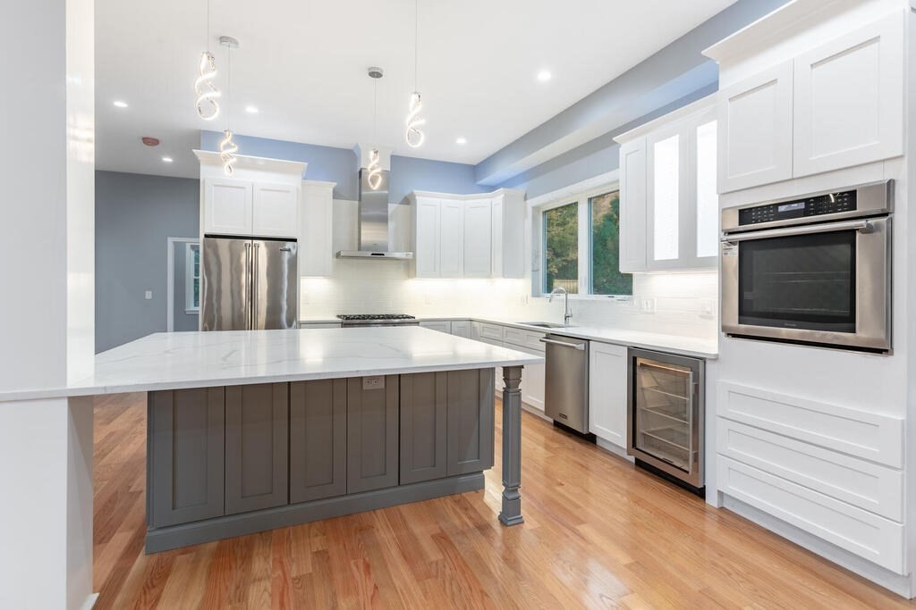 38 Boston Street Middleton, MA 01949 - Photo 9 of 42 Gallery Image 9
