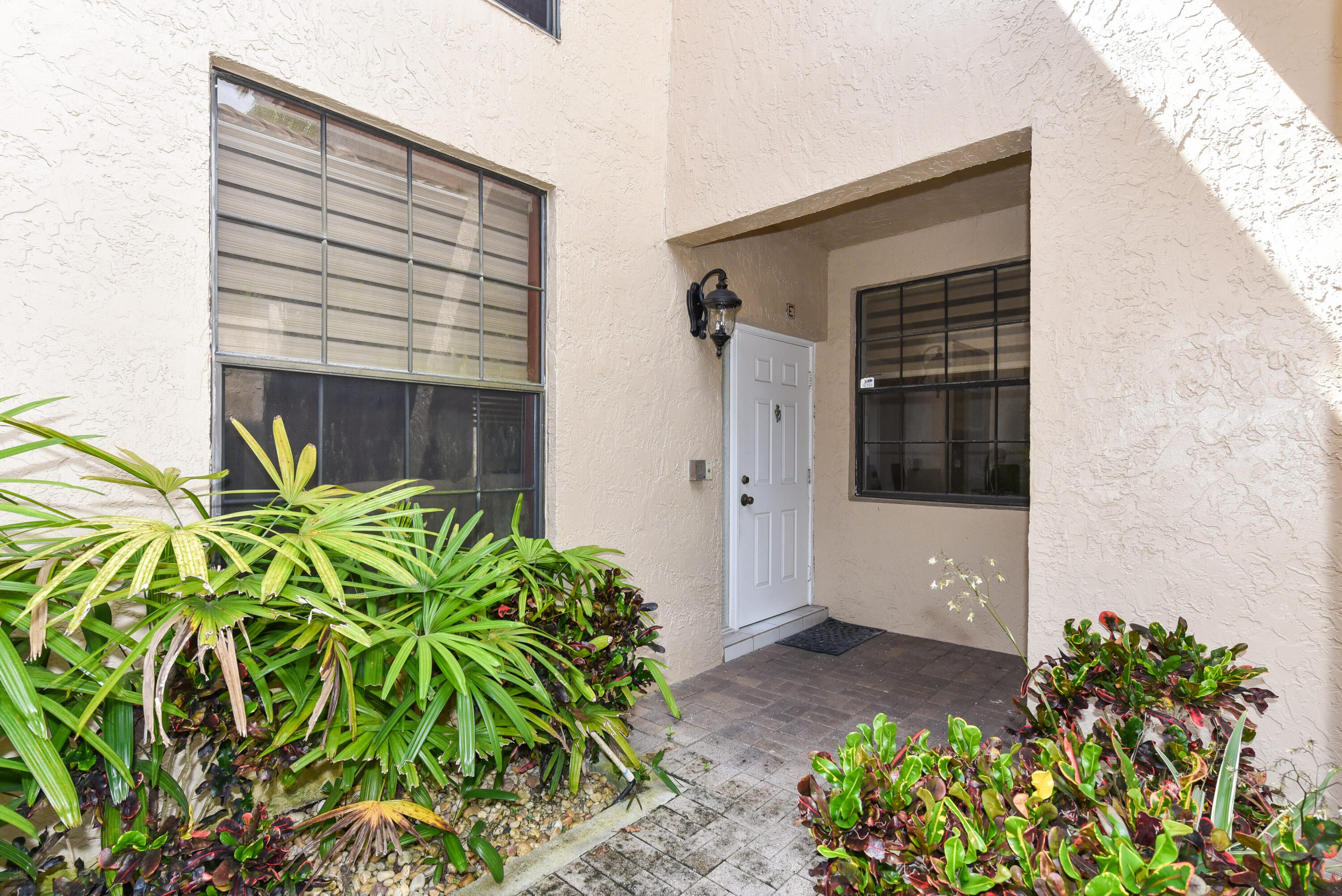 6675 Montego Bay Boulevard, Unit E Boca Raton, FL 33433 - Photo 3 of 33 6675 Montego Bay Blvd Boca-print-003-029