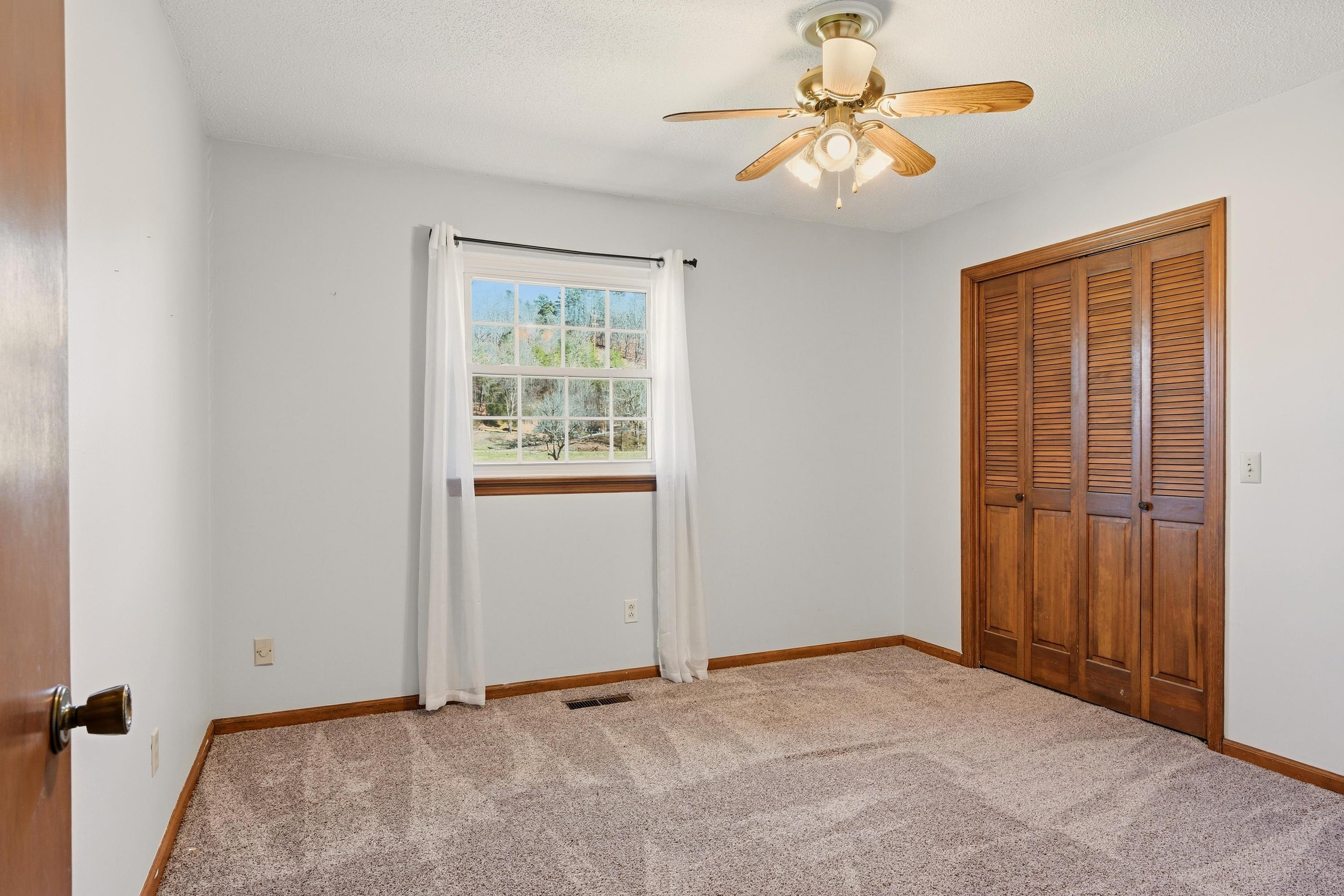 9061 Daisy Dallas Road Soddy Daisy, TN 37379 - Photo 16 of 35 2026_01_January_9061_Daisy_Dallas_Rd_002