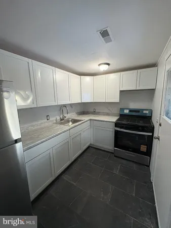 $1,960 | 2136 Atco Avenue, Atco, NJ 08004