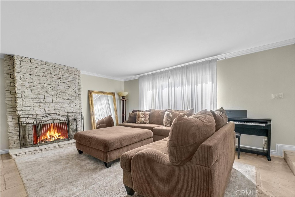 5380 Rural Ridge Circle Anaheim, CA 92807 - Photo 6 of 36 Gallery Image 6