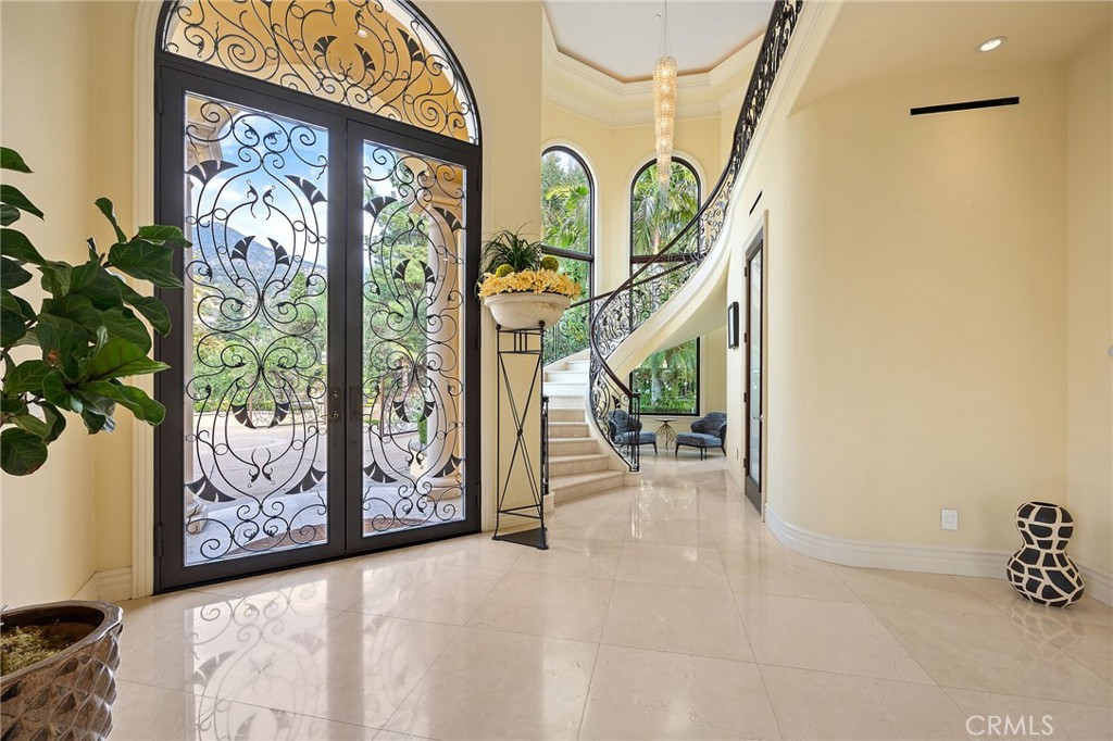 105 Oak Grove Monrovia, CA 91016 - Photo 9 of 46