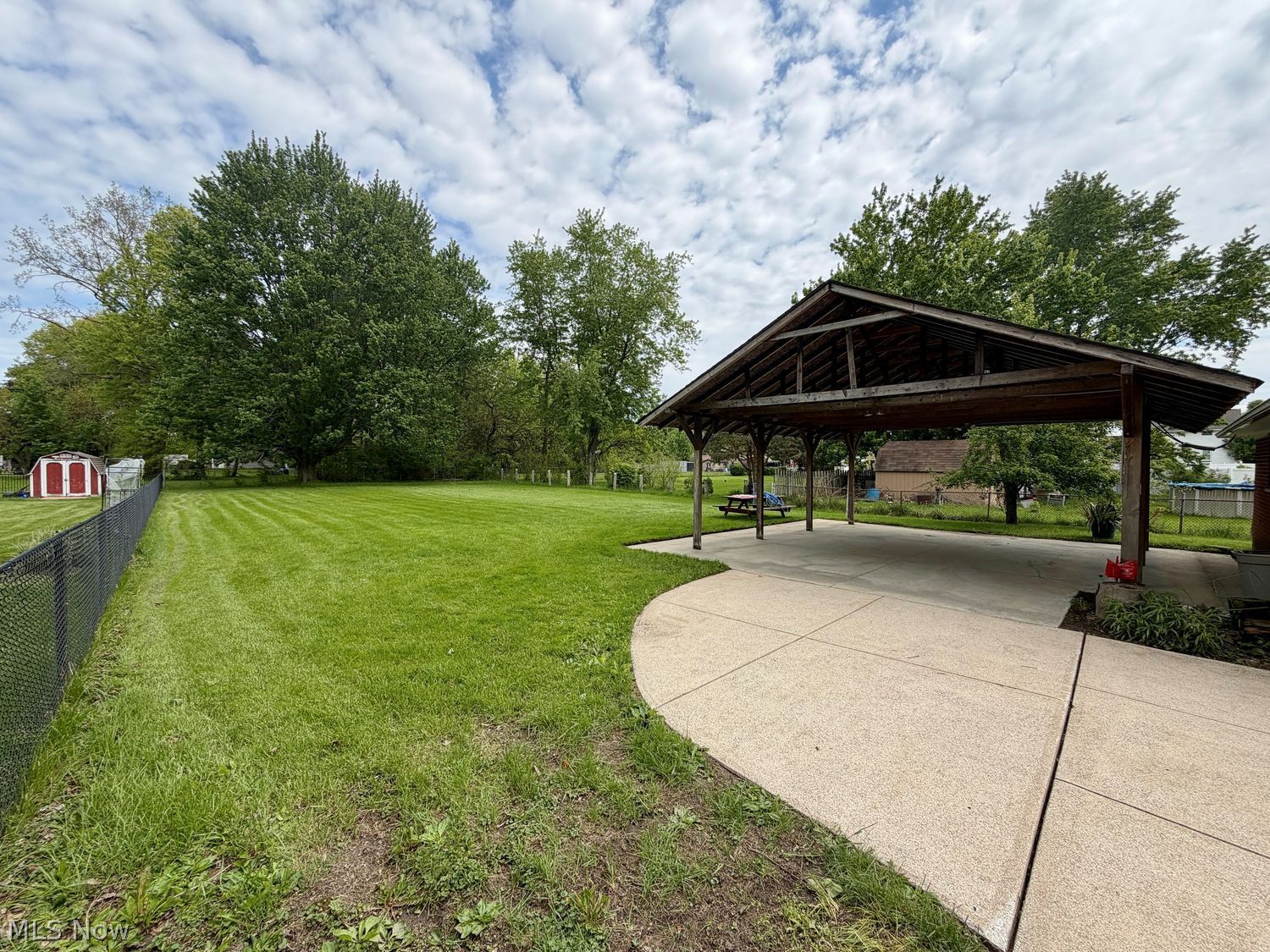 17900 Holland Road Brook Park, OH 44142 - Photo 28 of 32