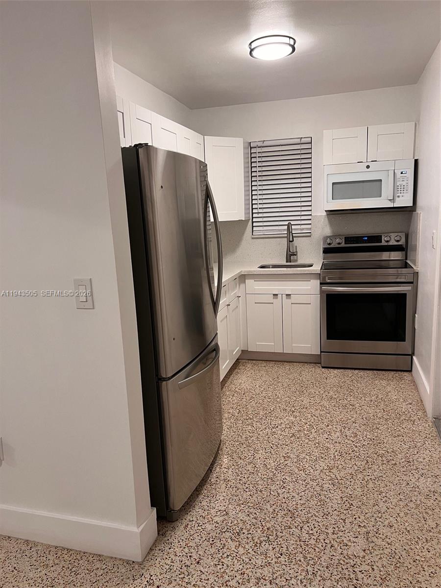 59 East 20th Street, Unit 61 Hialeah, FL 33010 - Photo 7 of 14