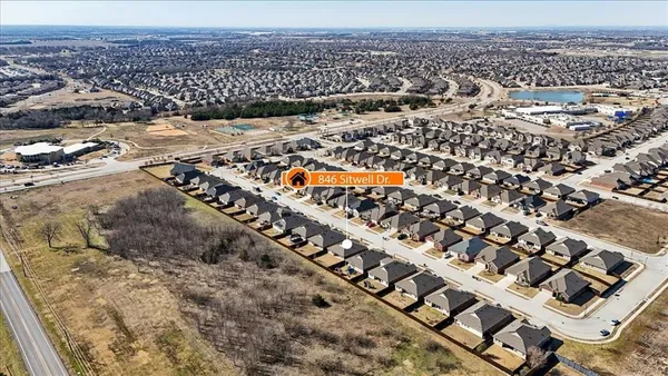 $2,350 | 846 Sitwell Drive, Fate, TX 75087