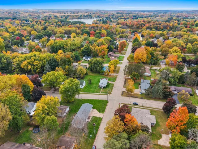$279,900 | 69 18th Street, Clintonville, WI 54929