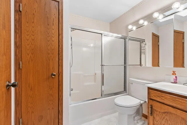 $279,900 | 69 18th Street, Clintonville, WI 54929