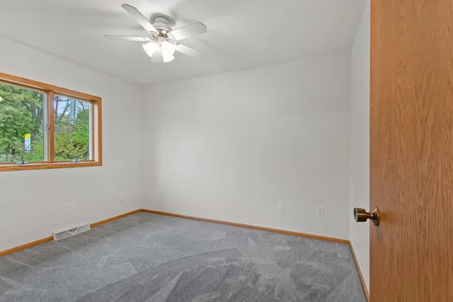 $279,900 | 69 18th Street, Clintonville, WI 54929