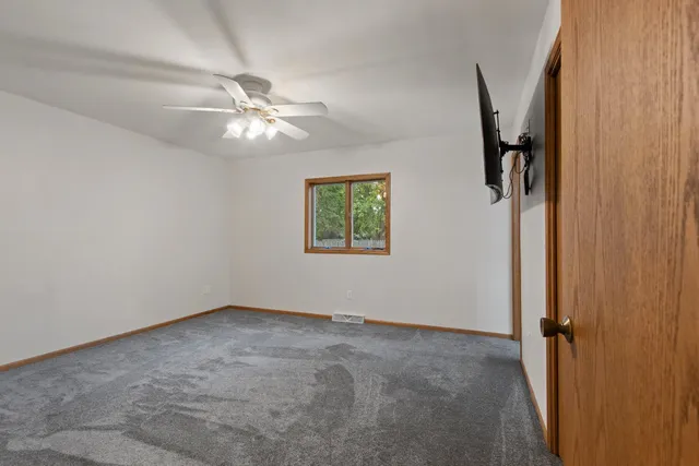 $279,900 | 69 18th Street, Clintonville, WI 54929