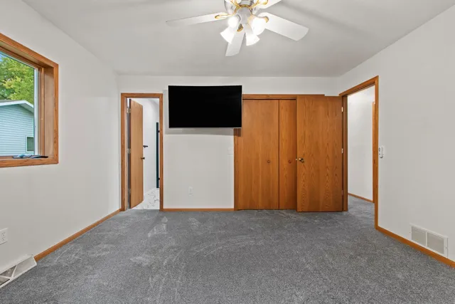 $279,900 | 69 18th Street, Clintonville, WI 54929