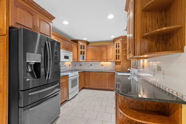 $279,900 | 69 18th Street, Clintonville, WI 54929