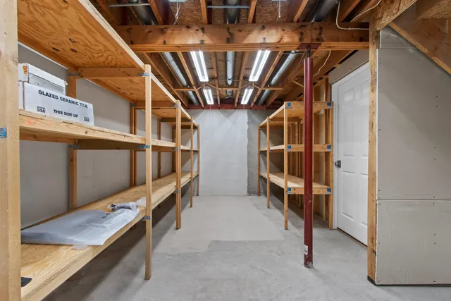 $279,900 | 69 18th Street, Clintonville, WI 54929