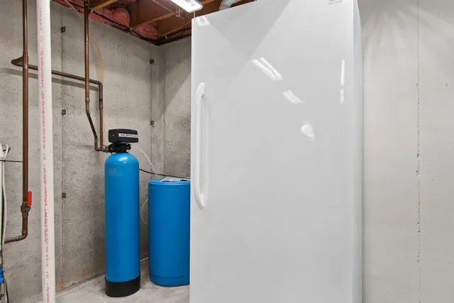 $279,900 | 69 18th Street, Clintonville, WI 54929