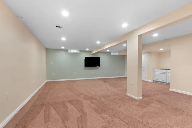 $279,900 | 69 18th Street, Clintonville, WI 54929