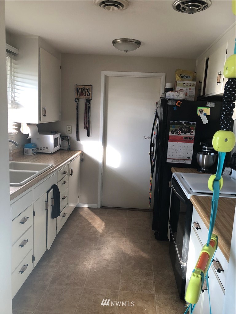321 North Earl Road Moses Lake, WA 98837 - Photo 4 of 14 Gallery Image 4