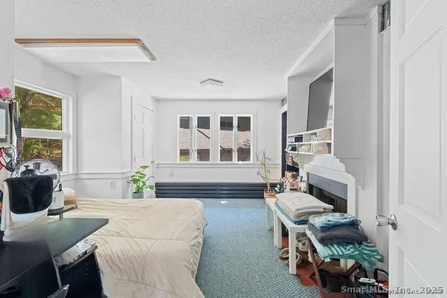 $975,000 | 564 Hubbard Road, Killingly, CT 06239