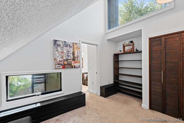 564 Hubbard Road Killingly, CT 06239 - Photo 26 of 31