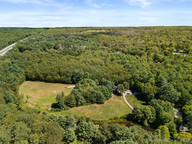 $975,000 | 564 Hubbard Road, Killingly, CT 06239