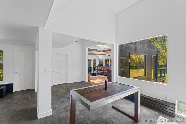 564 Hubbard Road Killingly, CT 06239 - Photo 8 of 31