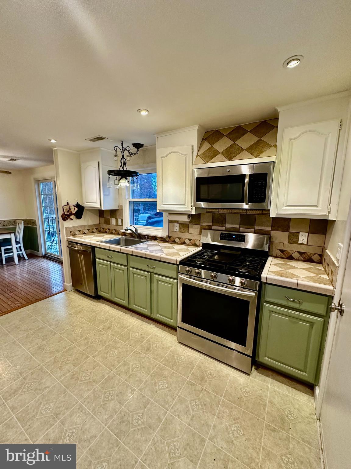 14661 Rogers Ford Road Sumerduck, VA 22742 - Photo 2 of 35