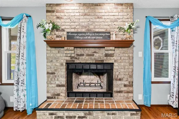 $449,000 | 24 Bernhardt Road, Lebanon, IL 62254