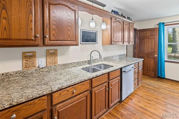 $449,000 | 24 Bernhardt Road, Lebanon, IL 62254