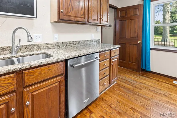 $449,000 | 24 Bernhardt Road, Lebanon, IL 62254