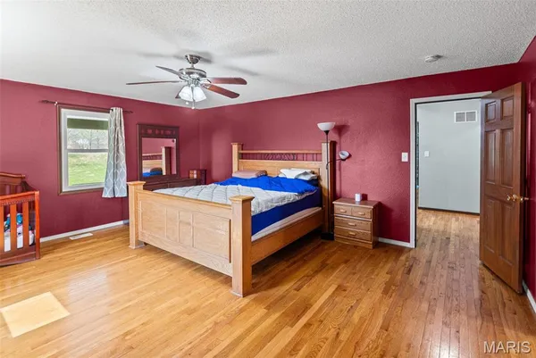 $449,000 | 24 Bernhardt Road, Lebanon, IL 62254