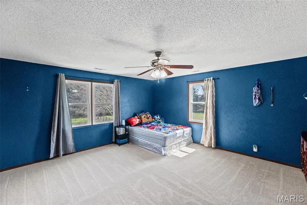 $449,000 | 24 Bernhardt Road, Lebanon, IL 62254