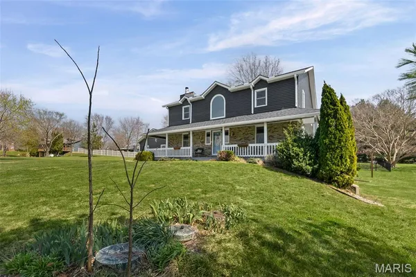 $449,000 | 24 Bernhardt Road, Lebanon, IL 62254