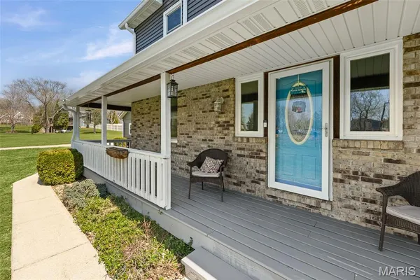 $449,000 | 24 Bernhardt Road, Lebanon, IL 62254