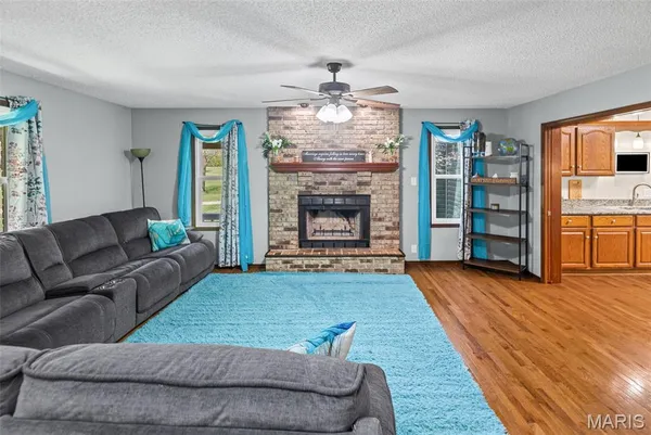 $449,000 | 24 Bernhardt Road, Lebanon, IL 62254