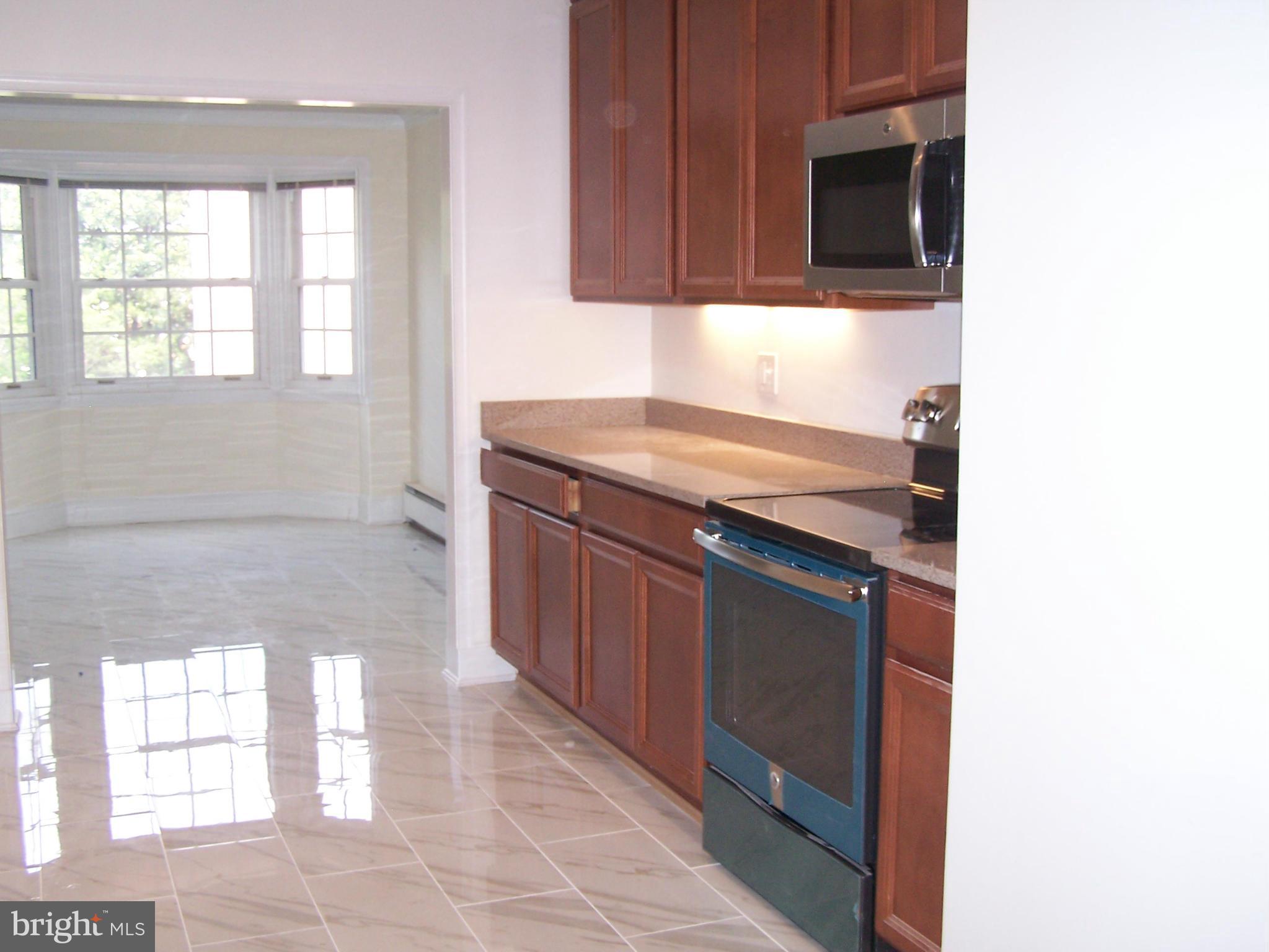 6434 Eastleigh Court Springfield, VA 22152 - Photo 3 of 30 Kitchen