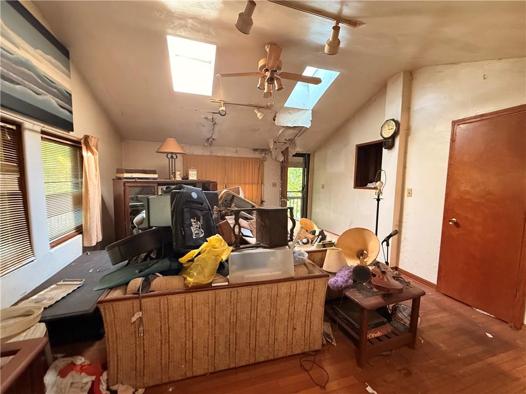 1073 Baileys Run Road Tarentum, PA 15084 - Photo 12 of 30 Gallery Image 12