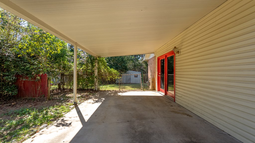 6263 Potomac Circle Columbus, GA 31909 - Photo 4 of 31 a view of a house with backyard and sitting area