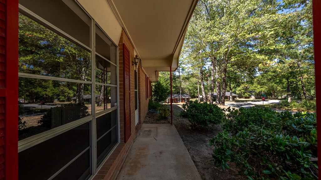 6263 Potomac Circle Columbus, GA 31909 - Photo 6 of 31 a view of a balcony