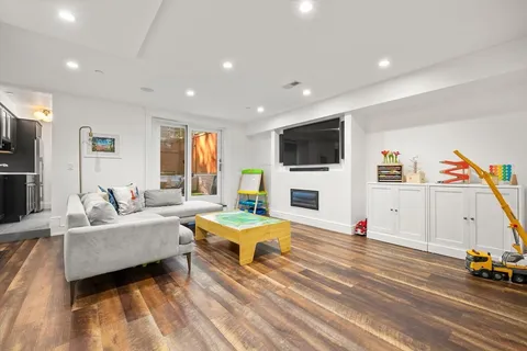 $2,999,000 | 34 Dwight Street, Unit 1, Boston, MA 02118