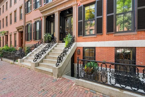 $2,999,000 | 34 Dwight Street, Unit 1, Boston, MA 02118