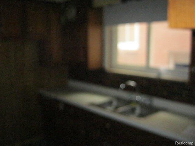 KITCHEN II