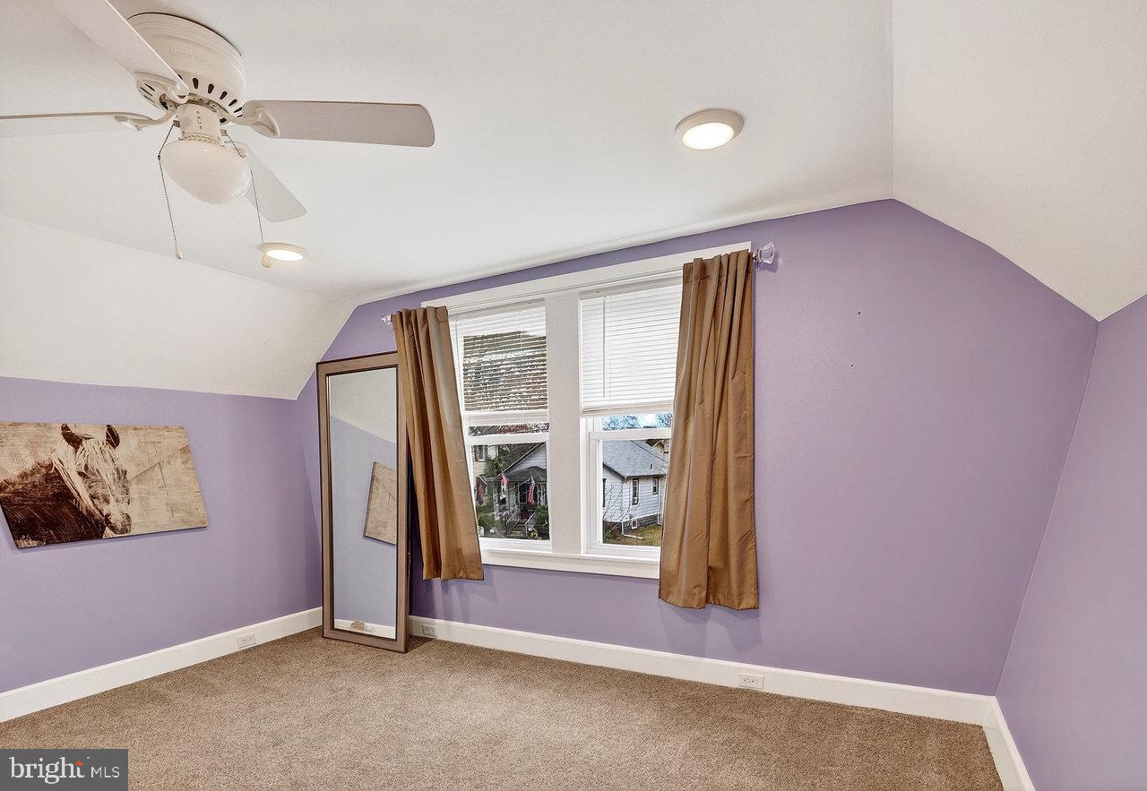512 Spruce Street Delanco, NJ 08075 - Photo 16 of 24 an empty room with windows and closet