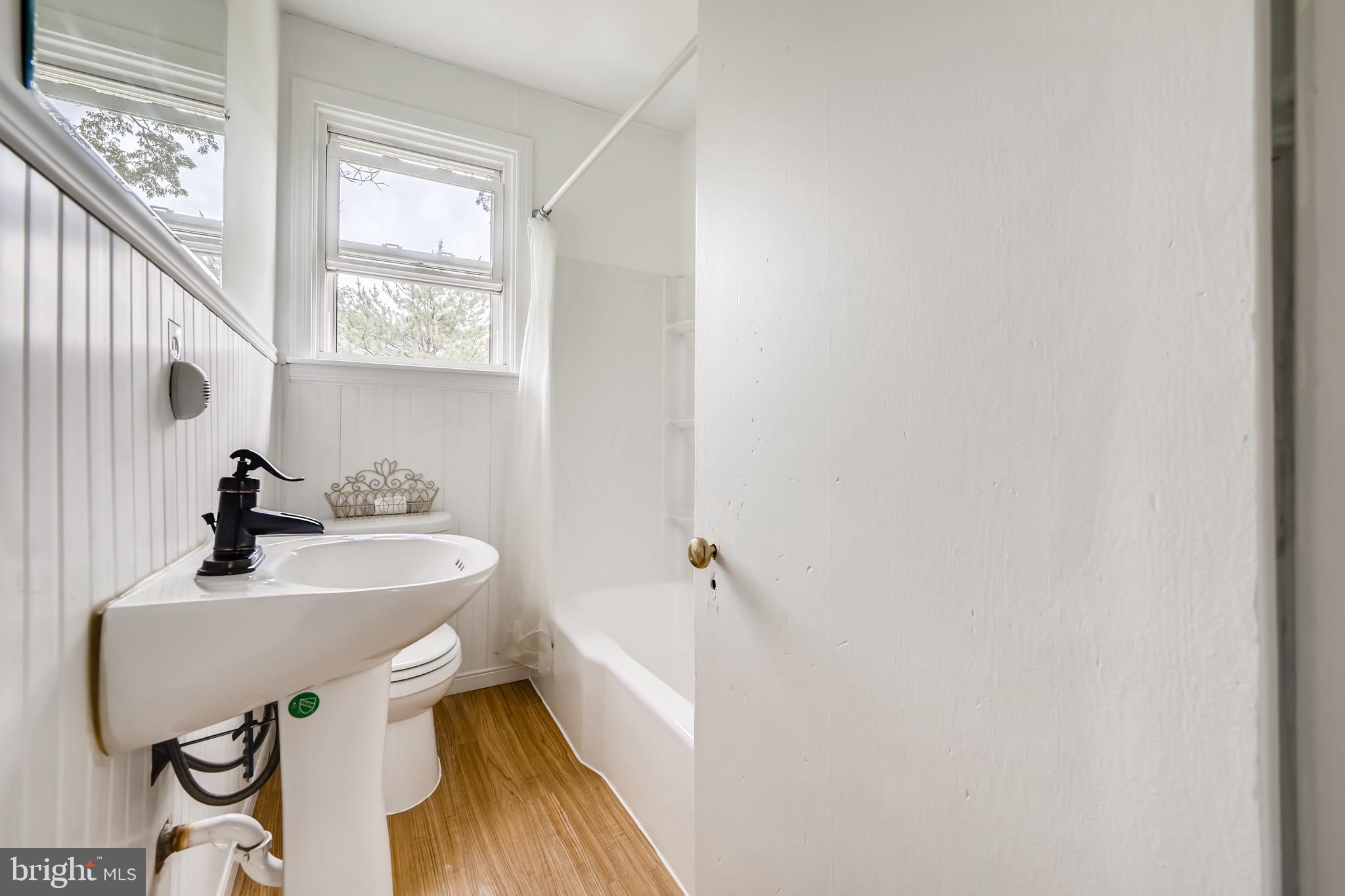 10518 Vincent Road White Marsh, MD 21162 - Photo 12 of 31 First Floor Full Bathroom