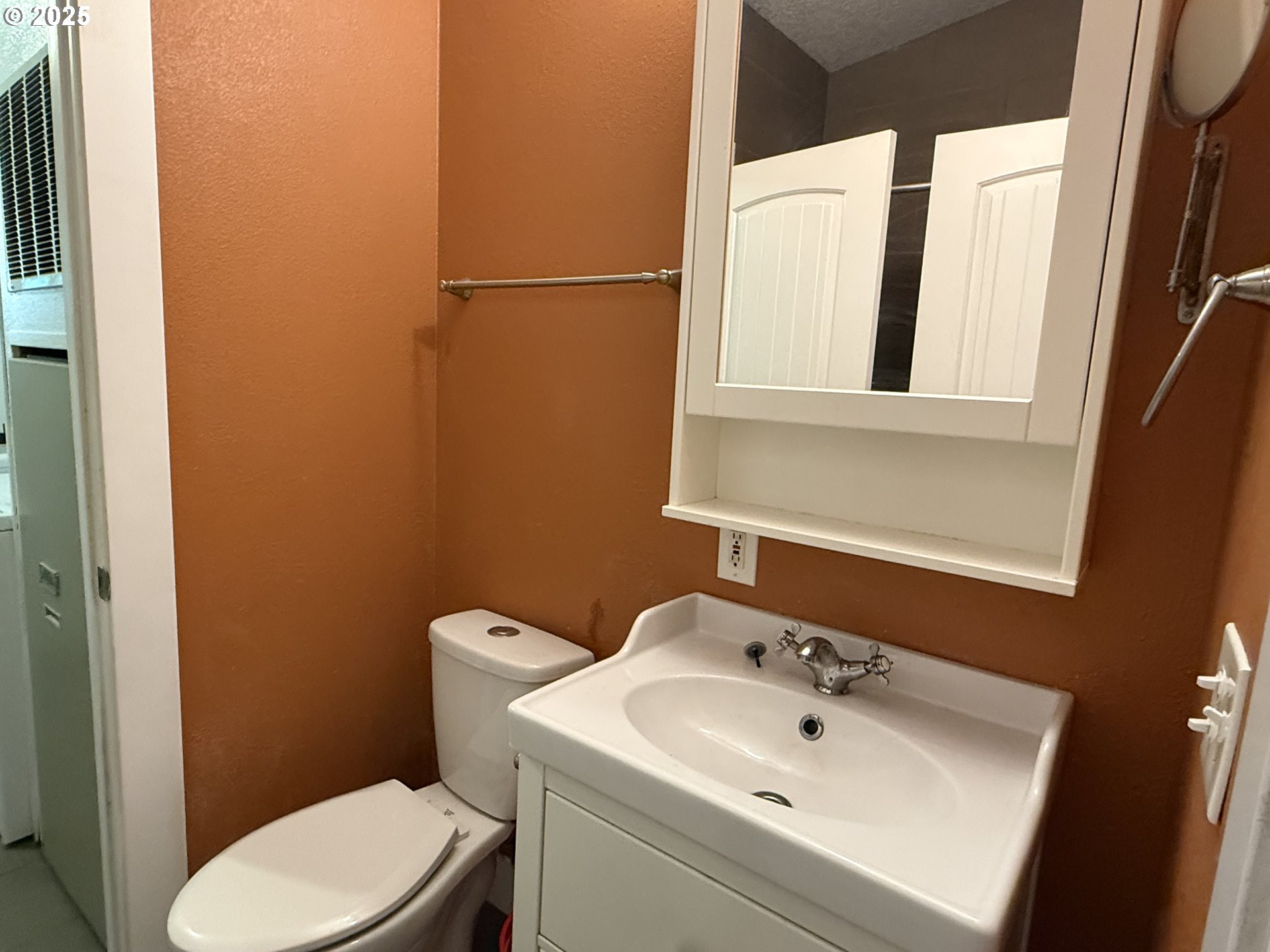 70407 Schumacher Road Rainier, OR 97048 - Photo 5 of 34