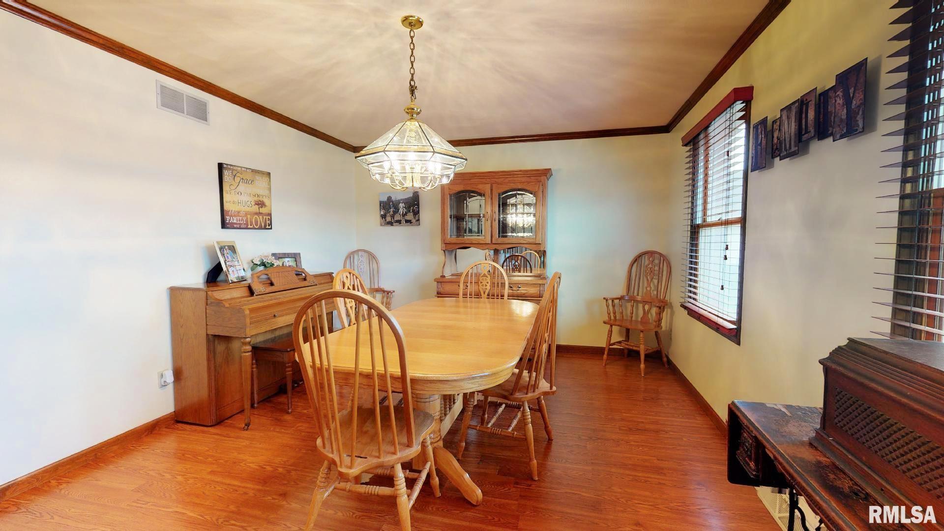 1828 Hunter Ridge Drive Springfield, IL 62704 - Photo 9 of 22 Gallery Image 9