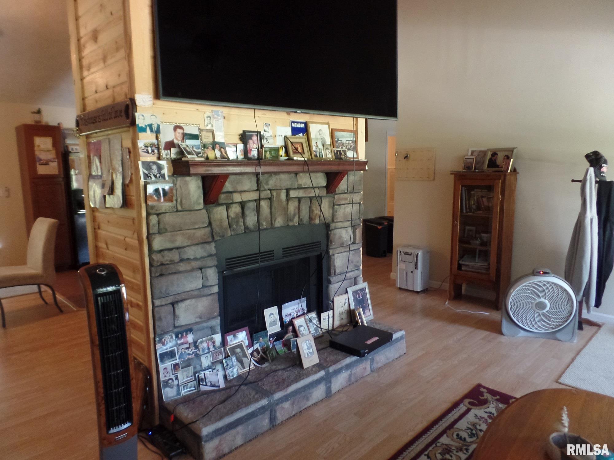 11875 Trolley Line Road Marion, IL 62959 - Photo 8 of 22