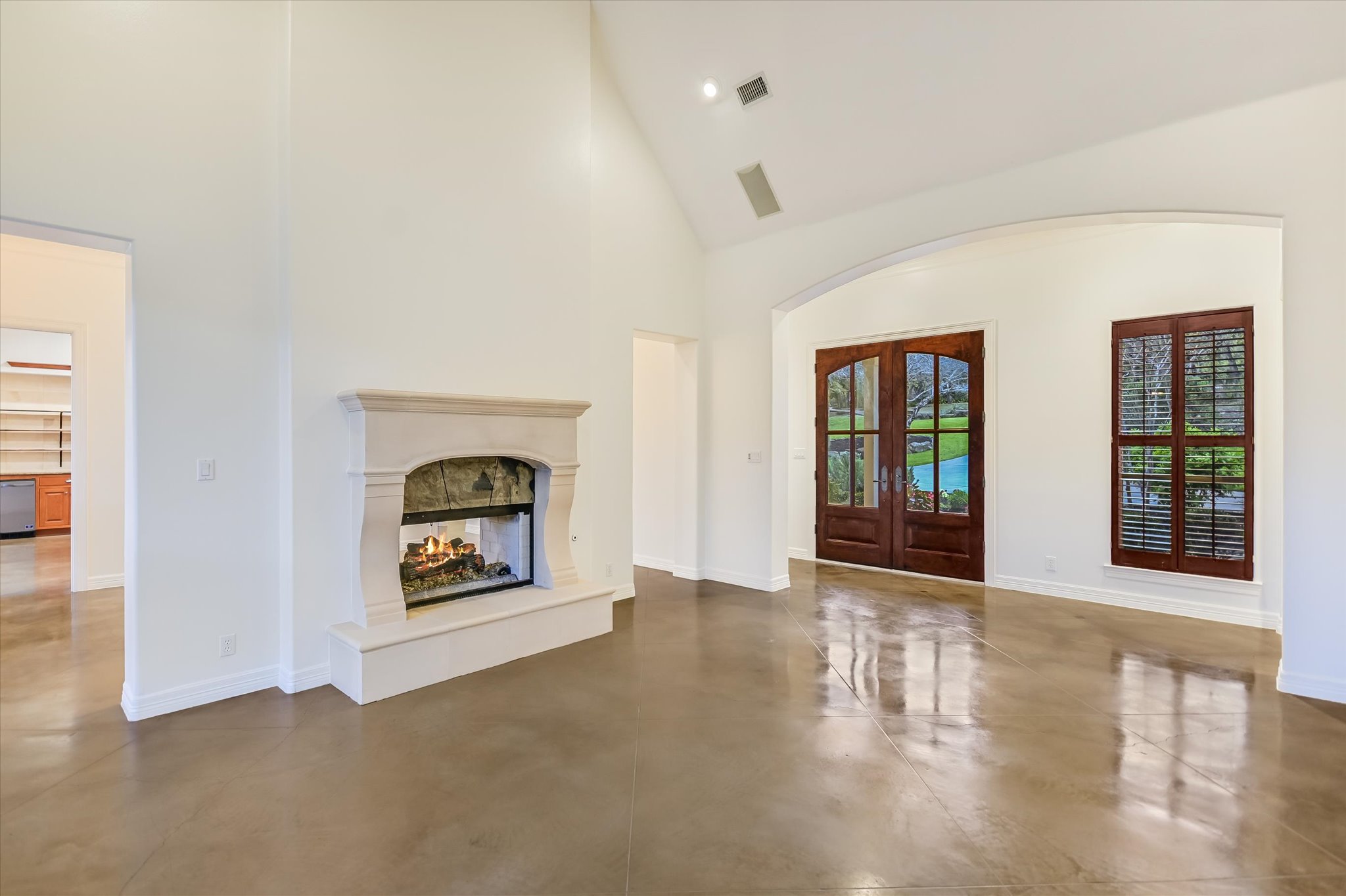 4501 House Of Lancaster Austin, TX 78730 - Photo 5 of 36 an empty room with windows and cabinet