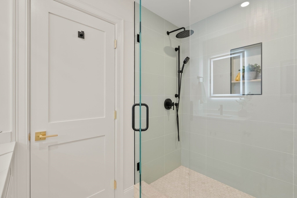 27 Shepard Street, Unit 6 Boston, MA 02135 - Photo 16 of 28