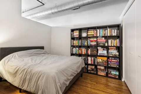 $335,000 | 849 North Franklin Street, Unit 1211, Chicago, IL 60610