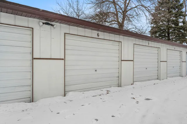 $130,000 | 148 21st Street Northwest, Owatonna, MN 55060