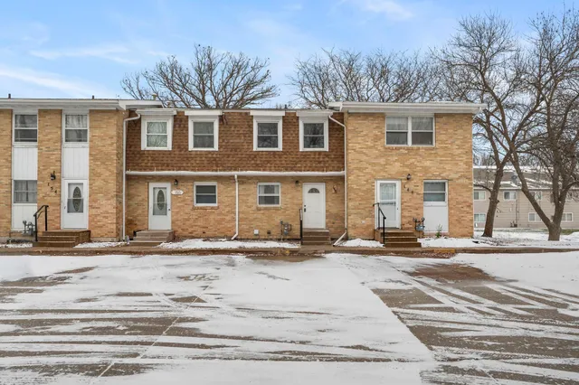 $130,000 | 148 21st Street Northwest, Owatonna, MN 55060