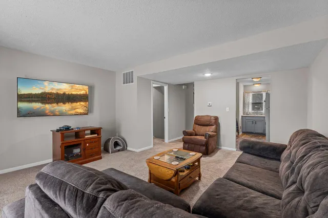 $130,000 | 148 21st Street Northwest, Owatonna, MN 55060